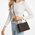 Crossbody Michael Kors Trisha 3 secciones café monograma