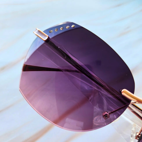Lentes de Sol GUESS con estuche purpura