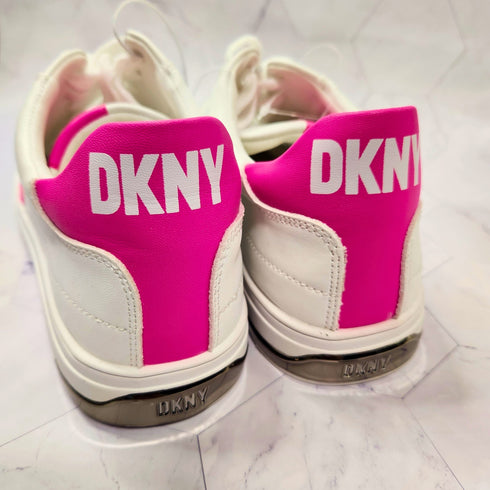 Zapatilla mujer DKNY logo fucsia