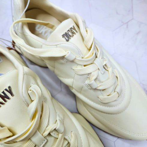 Zapatilla mujer DKNY cream