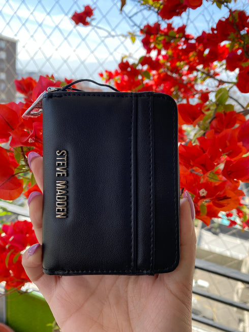 Billetera Steve Madden BCOBAIN mediana negra