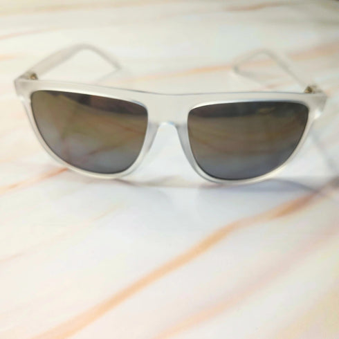 Lentes de Sol GUESS con estuche marco blanco