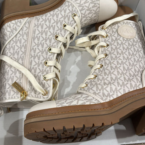 Botín Corey Michael Kors mujer vainilla