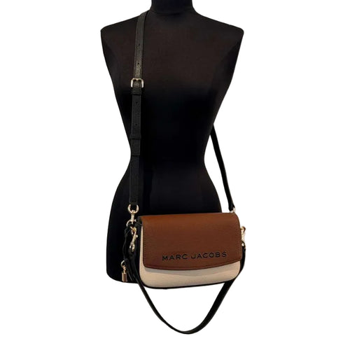 Cartera Marc Jacobs Bold Saddle de hombro convertible piel (reserva al whatsapp)