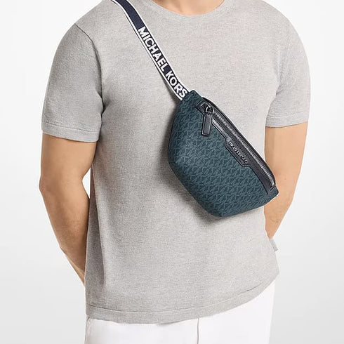 Banano Micharl Kors Cooper azul logo