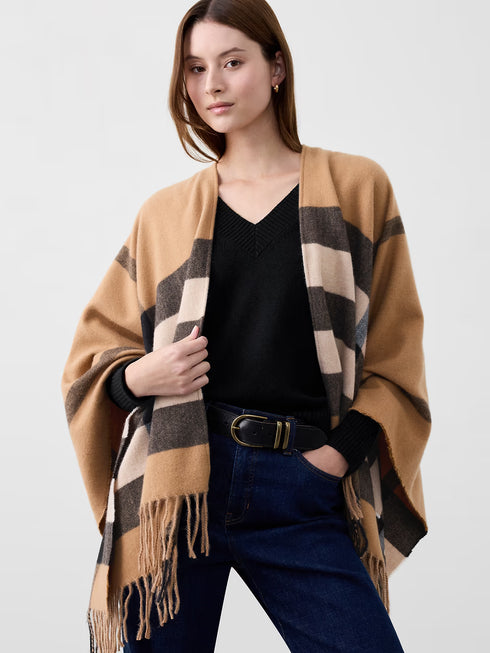 Poncho Banana Republic Cozy Poncho