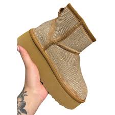 Botín Steve Madden Crue Rhinestone Café